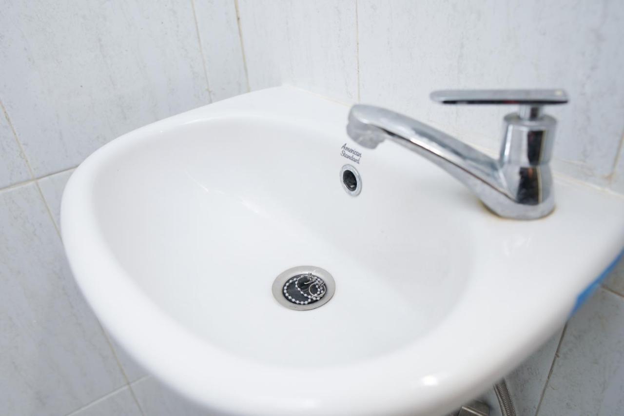ジョグジャカルタ Kost Eksklusif Teduhホステル エクステリア 写真
